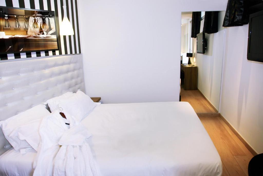 Le Pré du Moulin - Maison Alonso - Hôtel&Restaurant Sérignan-du-Comtat Habitación foto